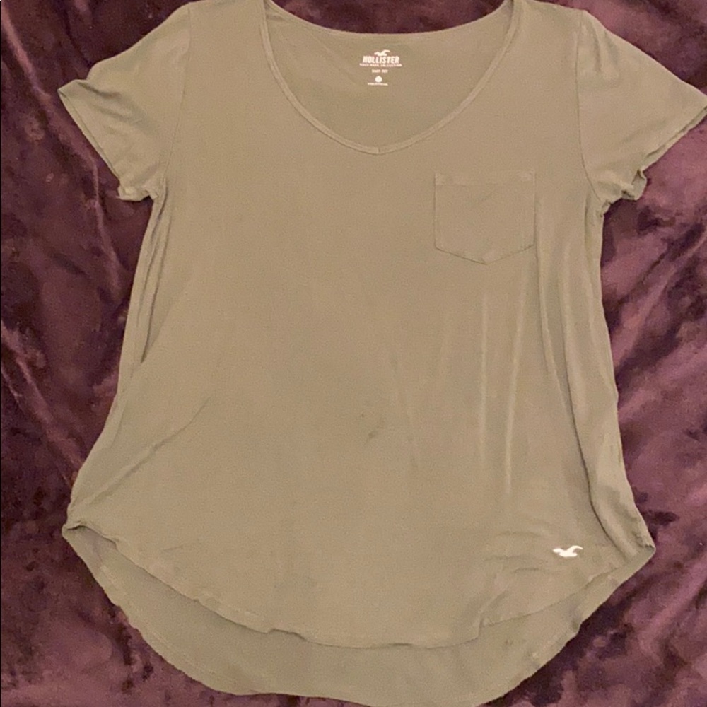 Hollister tee